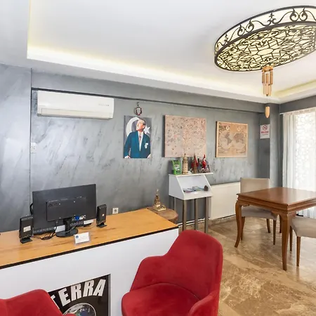 Terra Taksim Lägenhet *